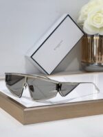 SINGLASSES GIVENCHY GV60015U Size：68口4 138 - Image 3
