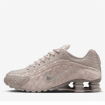 Nike Shox R4 | Plateado | Rojo