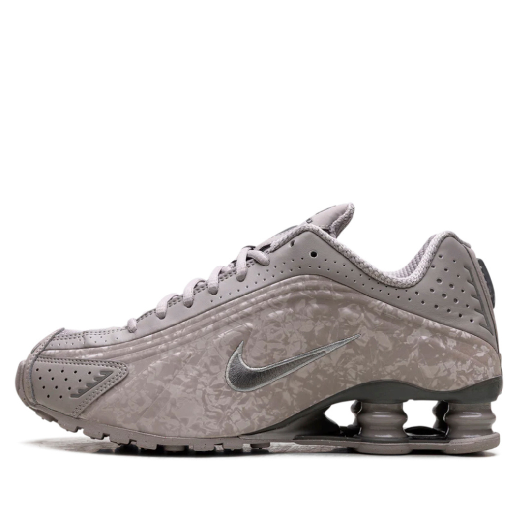2 Shox R4 "College Grey/Flat Pewter" - Image 1