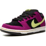 SB DUNK Low "Garnet and black" - Image 4