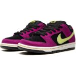 SB DUNK Low "Garnet and black" - Image 5